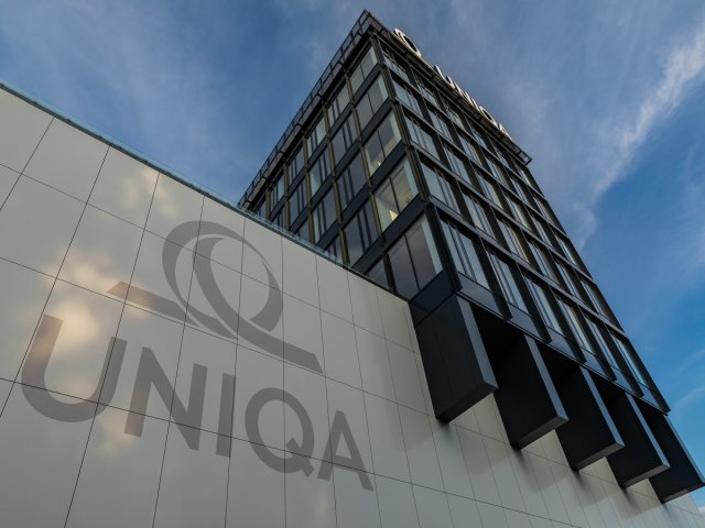 tmp UNIQA office 02 web